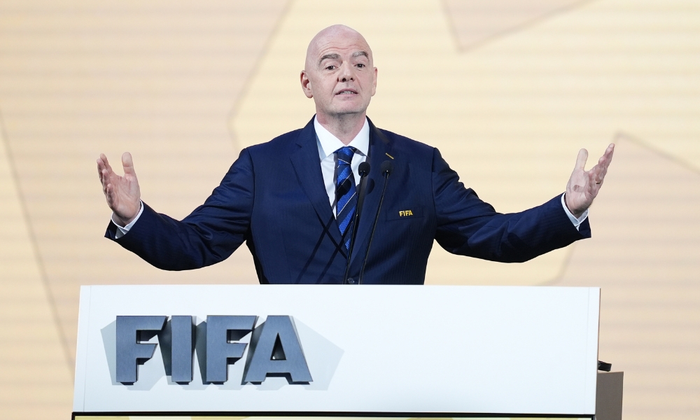 还不到时候！图赫尔带队首战没有唱英国国歌.